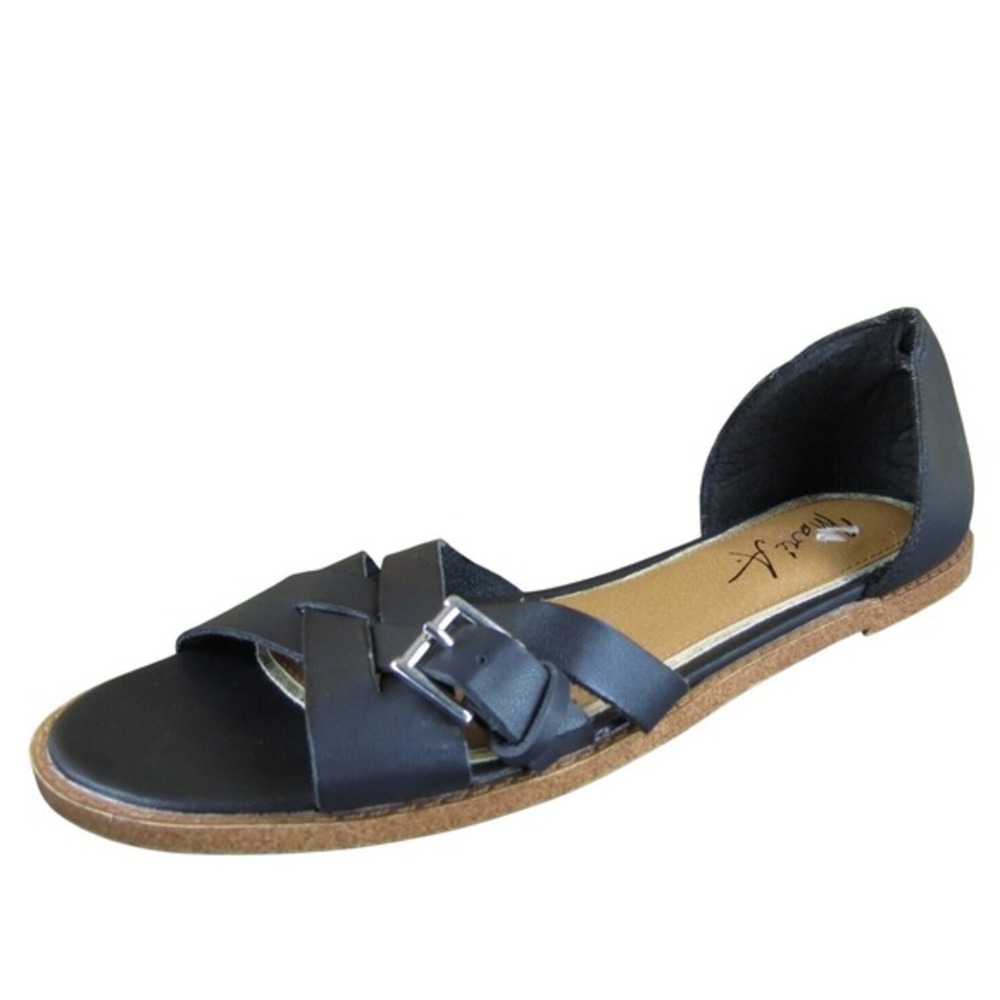 Mari A. Black Sandals Flats Criss Cross Buckle Accents Casual Sandal Shoes 8.5